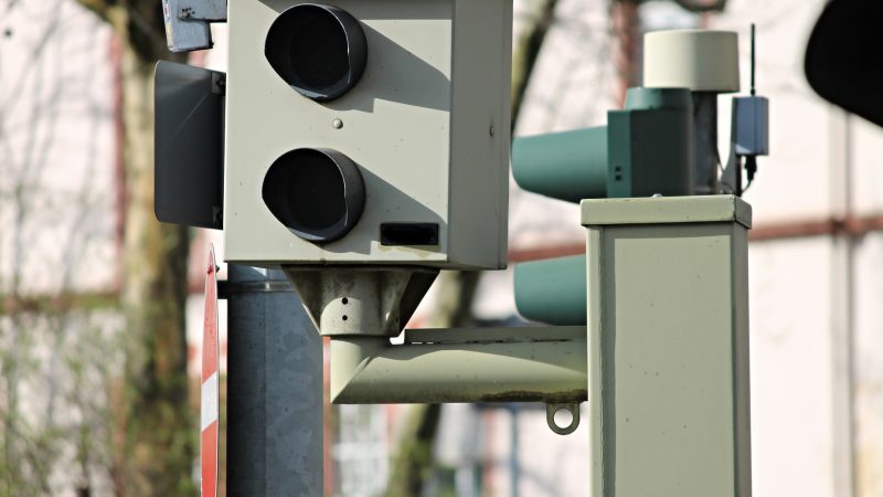 po jakim czasie przychodzi mandat z fotoradaru
